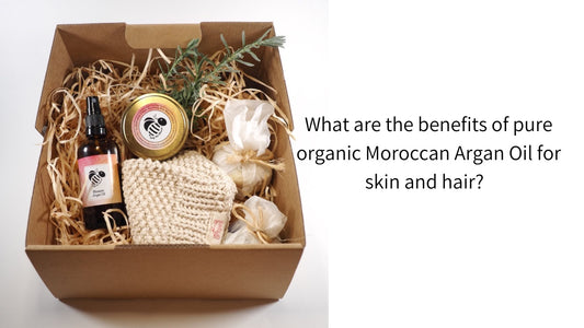Pure Organic Argan Oil is one of the products in Exfoliation Super Hero. Also found in this paper set is an eco-friendly coconut and soy wax candle, hand knitted cotton face cloth and Cleansing Bar soaps.